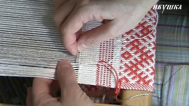 Ручное ткачество. Обработка края салфетки смотреть онлайн