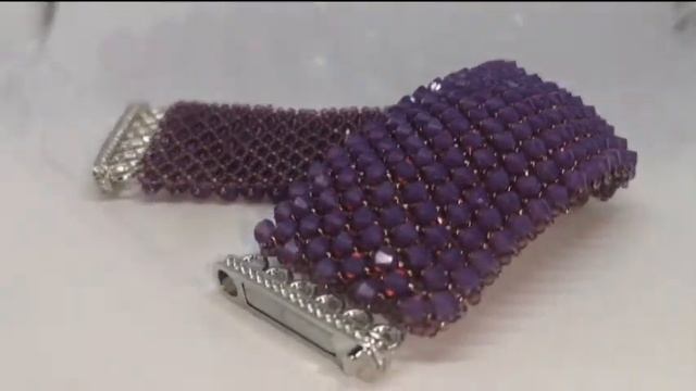 Preciosa crystal-embellished bead woven bracelet (4mm bicones Amethyst Opal) смотреть онлайн