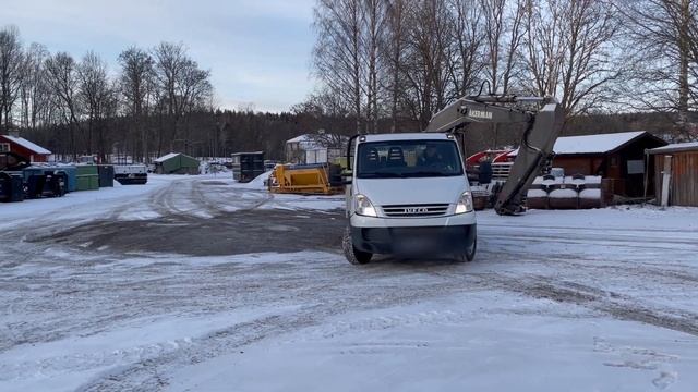 Iveco Daily 3.0 HPT med HIAB kran - 08 928854 1/2 смотреть онлайн
