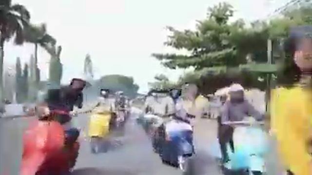 Lampung Vespa day,,, tetep sejalan, salam satu aspal, salam mesin kanan,, смотреть онлайн