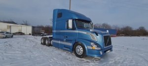 Вольво vnl Синий лебедь новый дизайн.двиг детройт 12.7 без егр 500 л.с. ремонт и предфиниш.