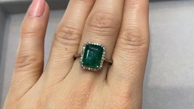 Кольцо с изумрудом и бриллиантами серебро 18.02