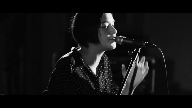 IVATU - Tragedy (live at Sofar Moscow 21.08.2016) смотреть онлайн