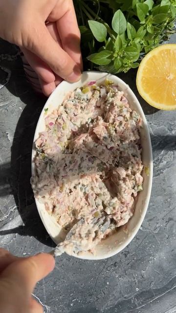 Намазка из тунца #рецепты #рецепт #вкусно #еда #ужин #breakfast #простыерецепты #завтрак смотреть онлайн