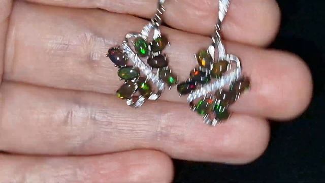 Серебряные серьги-подвески с радужными чёрными опалами смотреть онлайн