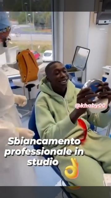 Khaby Lame Reacts #shorts смотреть онлайн