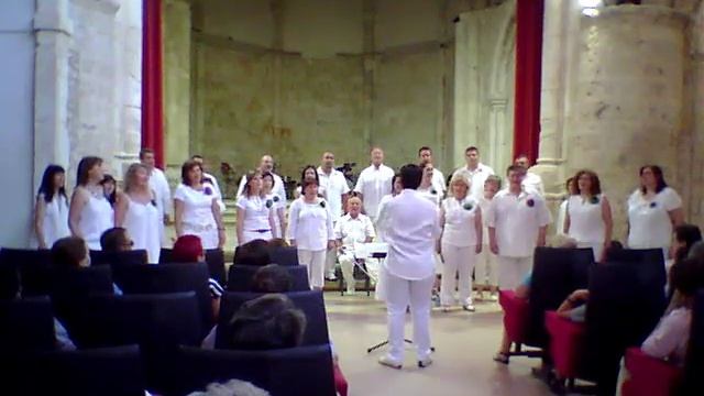 Besame mucho - Coral Santiago Apostol смотреть онлайн