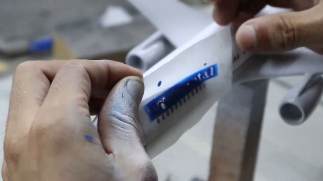 Fabricating the Boeing 757 from Continental Airlines into a Custom Wooden Scale Model смотреть онлайн