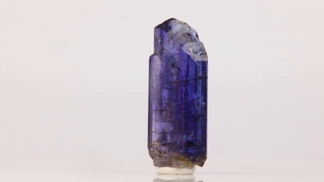 44.9ct Interesting Deep Color Tanzanite Crystal смотреть онлайн