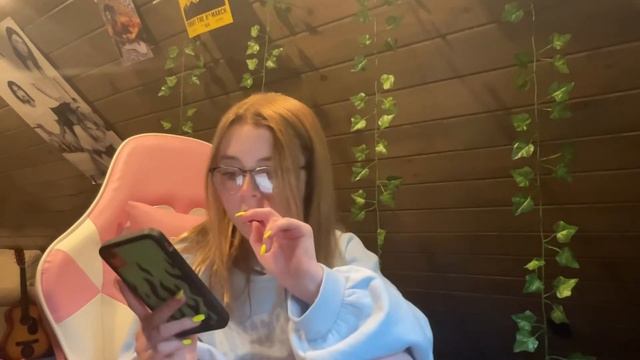 My first video! (all about me) || Sadie Jones смотреть онлайн