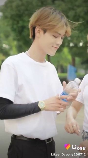 Сначала издевался, потом влюбился смотреть онлайн