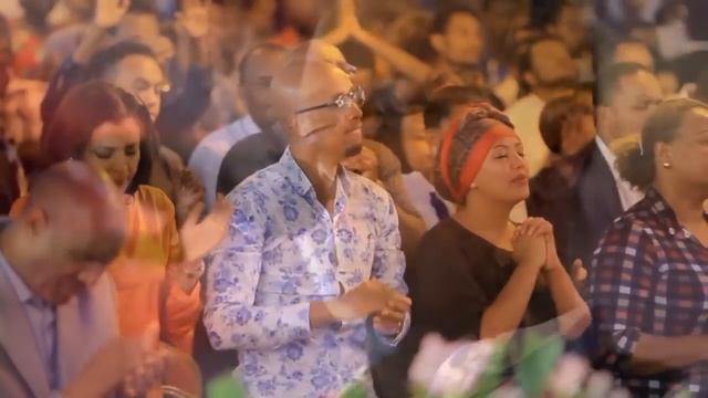 ይፈውስ ይዳስኝ እጅህ / "Yifewus Yidasegn Ejih" Bereket Tesfaye amazing live worship смотреть онлайн