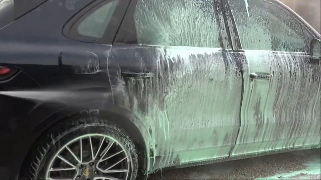 ASMR Detailing Porsche Green Snow Foam смотреть онлайн