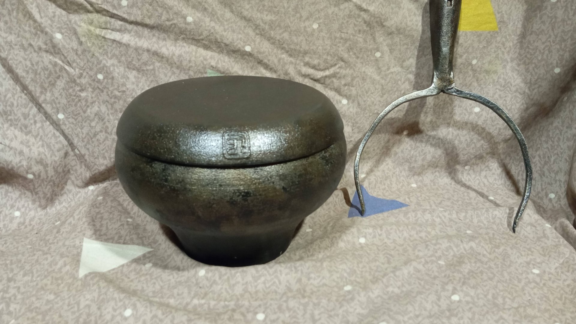 Чугунок чугунный 4 литра + Крышка - Сковорода Чугунная +Ухват Кованый СССР смотреть онлайн