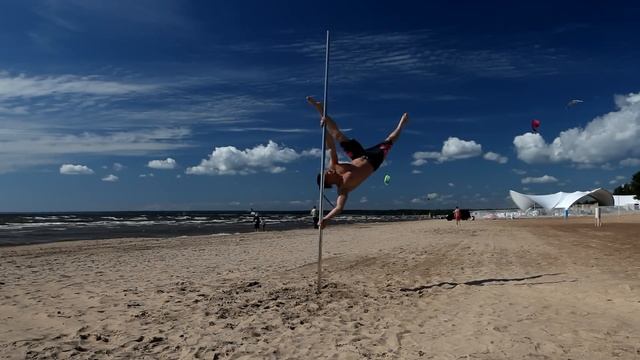 POLE4YOU Summer Pole Tricks With Vladimir 