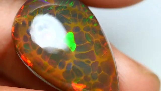 9.95 CRT BROWN BASE 3D PERFECT HONEYCOMB PATTERN WELO OPAL- смотреть онлайн