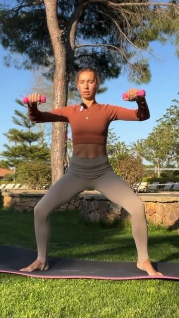 ТОП-5 упражнений для похудения в руках и ногах #подтянутыеруки #худыеноги #упражнения смотреть онлайн