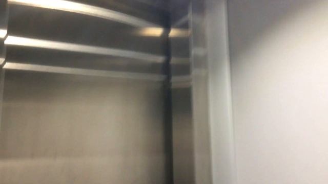 Schindler 5500 MRL Traction Elevator @ Hampton Inn Downtown Cedar Falls, IA смотреть онлайн