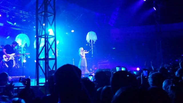 Aurora - I Went Too Far (Teatro La Cúpula / Chile 2019) смотреть онлайн
