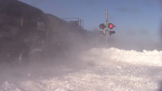 Поезд прорезаед снег смотреть онлайн