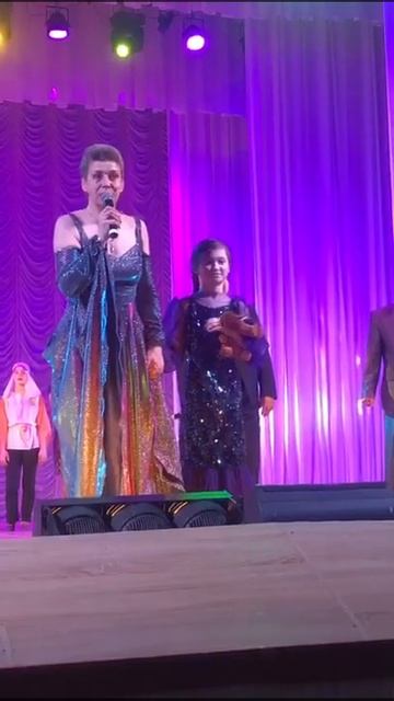 Риана Омск 03.04.2021дк.Малунцева смотреть онлайн