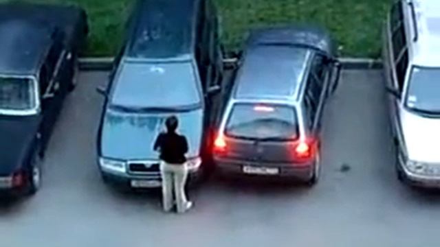 Женщина паркуется 1.))))).mp4 смотреть онлайн