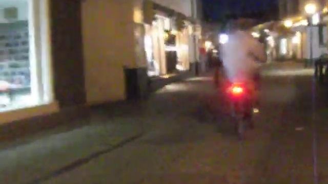 2 Liters Of America Peeing In Public. Masa Jordan