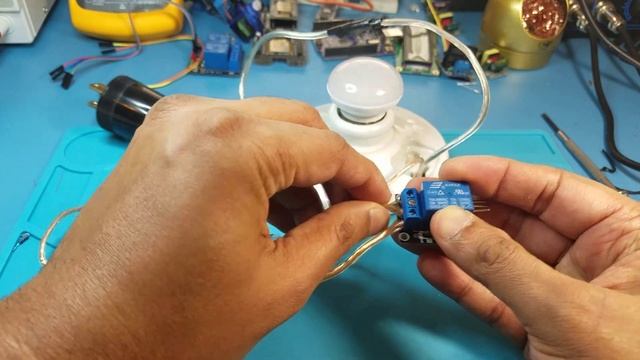 IOT | 3Way Switch Without Current Meter Auto Calibrating | Alexa | NodeMcu | Tutorial #18 смотреть онлайн