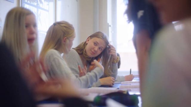 My summer in Brighton – EF Language Travel смотреть онлайн