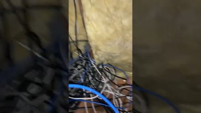 Putting up a Ubiquiti camera смотреть онлайн