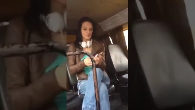 Девушка под кайфом смотреть онлайн