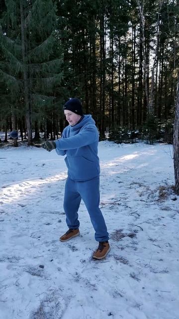 Тренировка зимой #shorts #workout смотреть онлайн