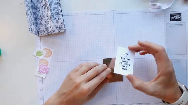 Simple Mini Album using 12" x 12" papers смотреть онлайн