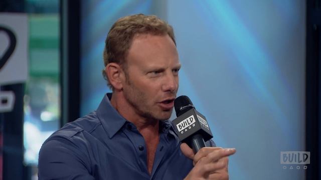 Ian Ziering & Tara Reid Discuss "Sharknado 5: Global Swimming" смотреть онлайн