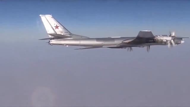 Russian strategic bomber Tupolev Tu 22M and Tu 95 in action over Syria HD смотреть онлайн