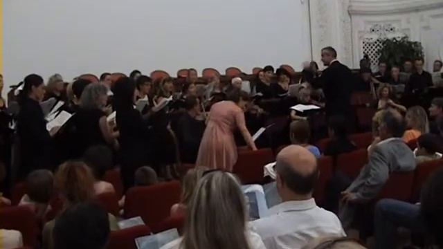 Schubert "Kyrie" Choeur universitaire Nice mai 2009 unisson@valrose смотреть онлайн