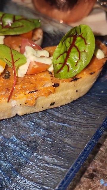 Open Face Tomato Sandwich w/Bacon Jam смотреть онлайн