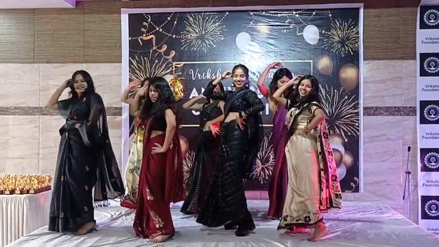 Dancing divas of Vrikshit Foundation | Vrikshit 3rd Anniversary | Youth Led NGO | Anniversary Dance смотреть онлайн