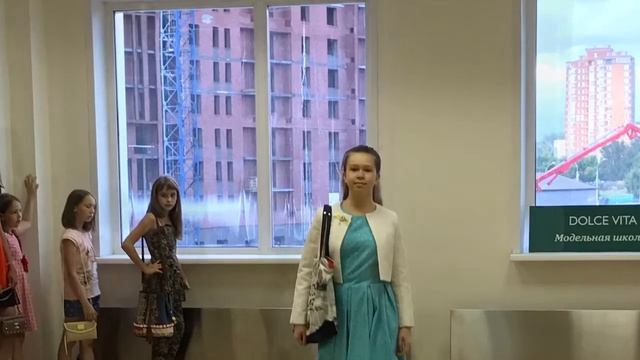 Маша: Первый показ! смотреть онлайн