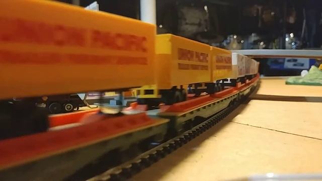 Tyco HO scale Silver Streak смотреть онлайн