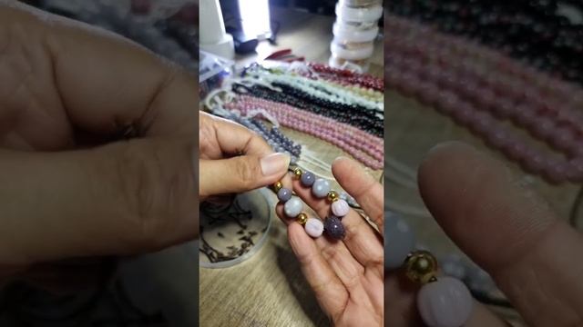 #lemburbarengkikie | Live Lembur Bikin 100 Kalung Masker Serut 2in1 Koleksikikie