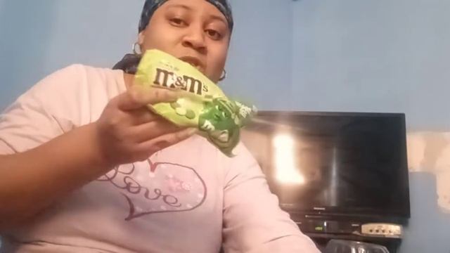 New White Chocolate Key Lime Pie M&Ms Review смотреть онлайн