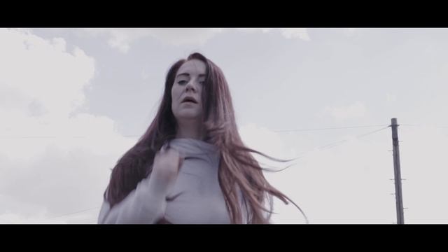 In the forest - 'Fire & flame' смотреть онлайн