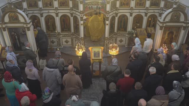 Запись трансляции 23 февраля 8:40. Часы. Литургия смотреть онлайн