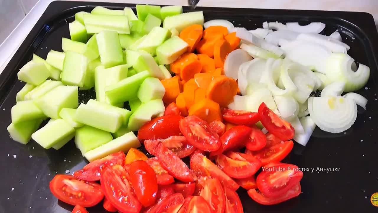 Кабачковая икра — полезно, вкусно, просто! 🥒🍅 смотреть онлайн