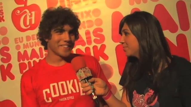 Caio Castro no NoCapricho 2009 смотреть онлайн