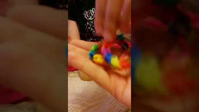 Брасллеты из резинок и многое другое смотреть онлайн