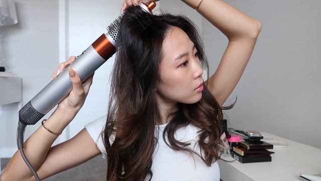 UPDATED DYSON AIRWRAP TUTORIAL | Is It Worth It? смотреть онлайн
