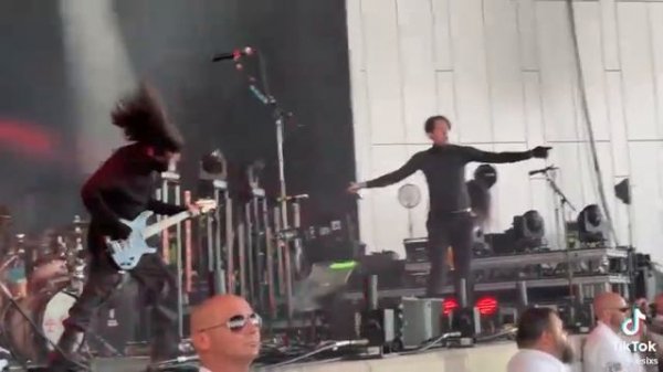 Bad Omens Dethrone live