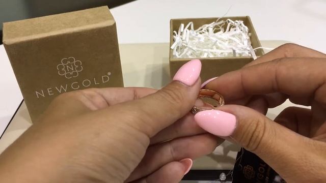 Кольцо 093983 из красного золота 585 пробы с бриллиантами смотреть онлайн